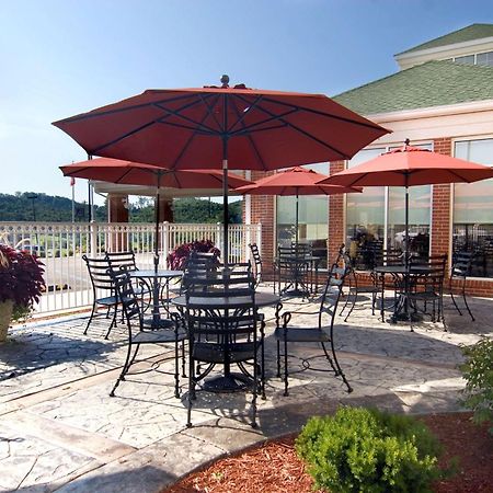 Hilton Garden Inn Clarksburg Bagian luar foto